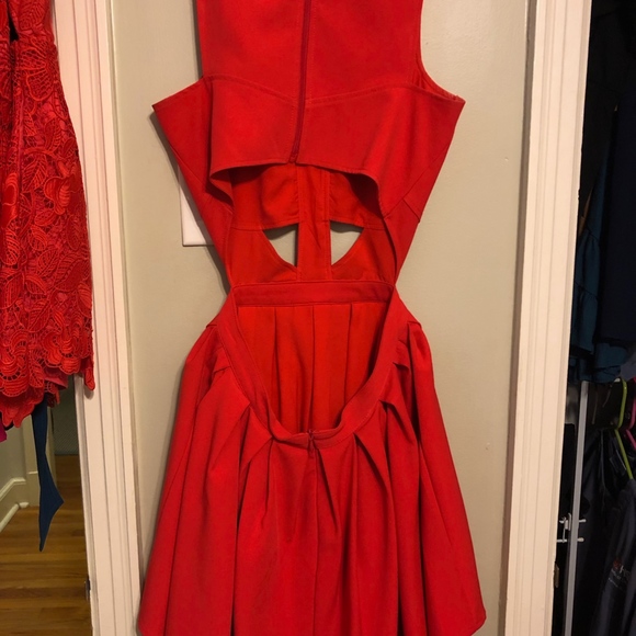 Lovers + Friends Cutting Corners dress - Picture 3 of 5